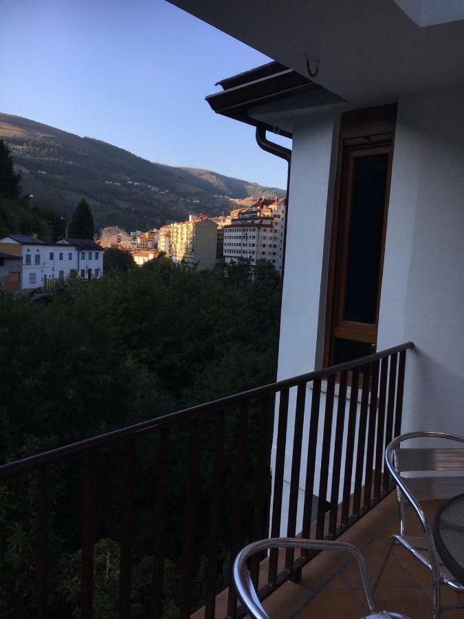 Narcea Turismo Real Apartamento Cangas De Narcea Exterior foto